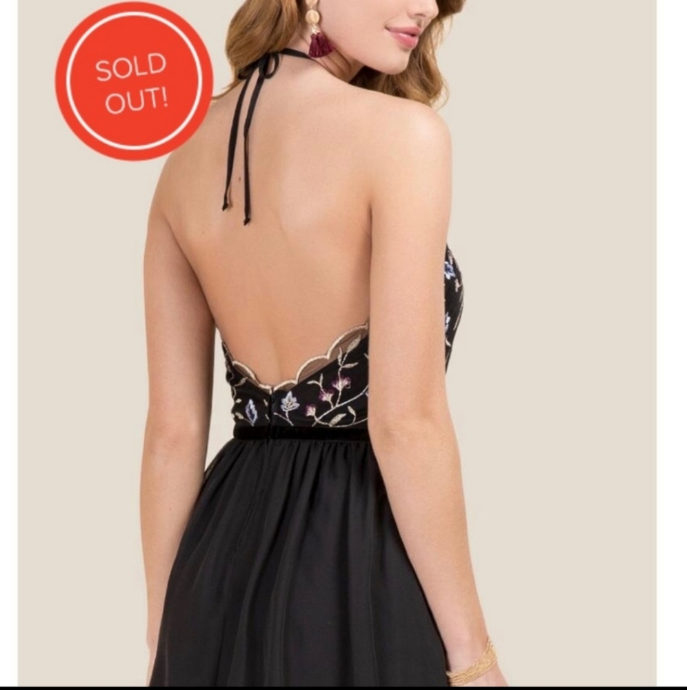 Francesca's floral halter dress - Picture 4 of 11